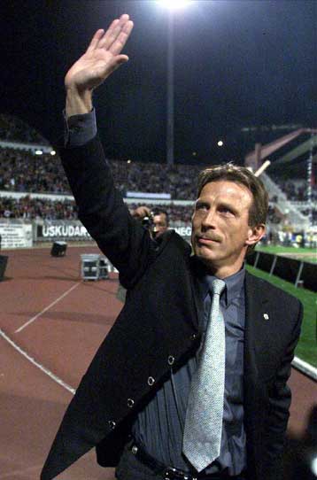 Το ενδεχόμενο να αφαιρεθεί η άδεια προπονητή του Ντάουμ εξετάζει η Γερμανική Ομοσπονδία Ποδοσφαίρου