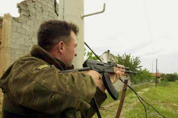 Ο UCK απορρίπτει το σχέδιο των Σκοπίων για μερική αμνηστία