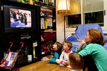 Παρέμβαση της Κομισιόν για το <I>Μεγάλο Αδελφό</I> ζητά ευρωβουλευτής του ΠΑΣΟΚ