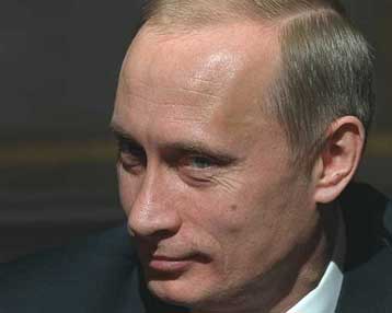 Χειροβομβίδα στη ρωσική πρεσβεία στη Λευκορωσία, λίγο πριν από την άφιξη του Πούτιν