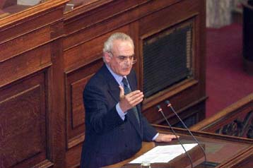 Δεν υπάρχουν πυρηνικά στη χώρα μας, υποστηρίζει ο Τσοχατζόπουλος