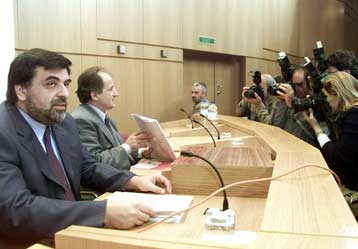 Μετά τη ΓΣΕΕ, η σειρά της ΑΔΕΔΥ να συναντηθεί με τον Τ.Γιαννίτση για το ασφαλιστικό