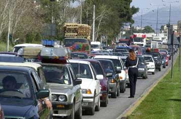Mέτρα για το τριήμερο του Αγίου Πνεύματος από την Τροχαία Αττικής