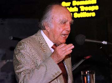 Παραιτείται από την ηγεσία του ΚΙΣΟΣ ο Β.Λυσσαρίδης