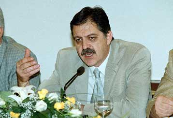 Το 30% του παραβόλου των αλλοδαπών θα εκχωρείται τελικά στους δήμους