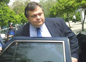 Συνεργασία Σημίτη – Βενιζέλου για το 2004 και άλλα θέματα του υπουργείου Πολιτισμού