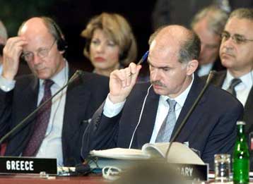 Αισιοδοξία για τη συνάντηση του ΥΠΕΞ με τον Τούρκο ομόλογό του