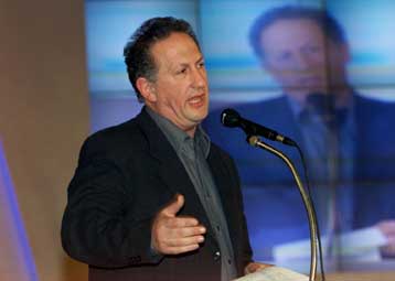 Η ομόφωνη απόφαση του ΕΓ ανοίγει το δρόμο για διάλογο, τόνισε ο Σκανδαλίδης