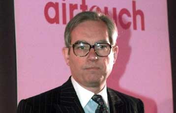 Ζημίες κατέγραψε ο βρετανικός κολοσσός κινητής τηλεφωνίας