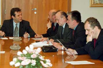 Αδιέξοδο στους κόλπους της γιουγκοσλαβικής κυβέρνησης για τη συνεργασία με το ICTY