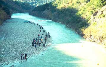 Στις 15 Ιουνίου εγκαινιάζεται το φράγμα του Εύηνου