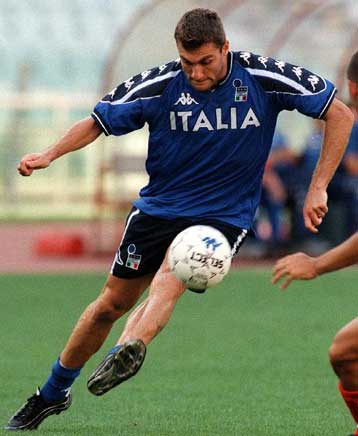 Δεν παίζει κόντρα στη Γεωργία ο Βιέρι, στη θέση του ο Ντελβέκιο