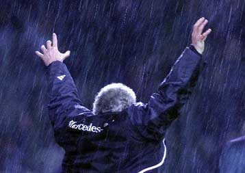 Δύο παίκτες της εθνικής ελπίδων πήρε στους άνδρες της Γερμανίας ο Φέλερ