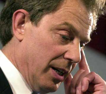 Υπέρ της ένταξης στην ΟΝΕ Βρετανοί επιχειρηματίες, πύρινα άρθρα από τον Τύπο