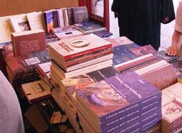 Τελευταίο αντίο στη συγγραφέα του <I>Ψάθινα Καπέλα</I> Μαργαρίτα Λυμπεράκη