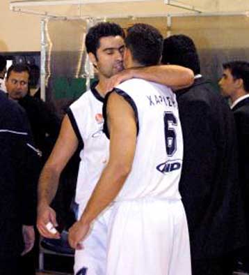 Το Ηράκλειο εκμεταλλεύτηκε την έδρα του, 83-80 τη Νήαρ Ηστ στα πλέι οφ της Α1 μπάσκετ