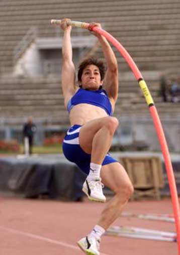 Πανελλήνιο ρεκόρ από την Τσιλιγκίρη στο επί κοντώ, μετάλλια για Πιέτρη, Ταμπάκη