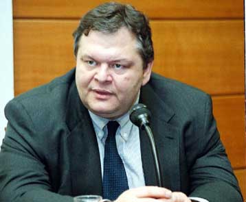 Ο ΥΠΠΟ δεν αποκλείει να διεκδικήσει τη δημαρχία Θεσσαλονίκης