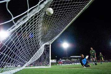 Η Ελλάς Μελβούρνης στον τελικό, αφού νίκησε 2-0 τη Σίδνεϊ Ολίμπικ