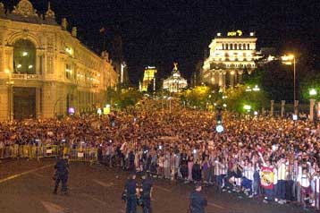 Ξενύχτησε η Μαδρίτη για το 28ο πρωτάθλημα της Ρεάλ Μαδρίτης