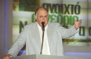 «Με αυτογκόλ θα χάσουμε τις επόμενες εκλογές» προειδοποιεί το ΠΑΣΟΚ ο τέως ΥΠΠΟ