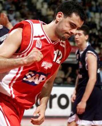 Περίπατοι από Ολυμπιακό και Δάφνη