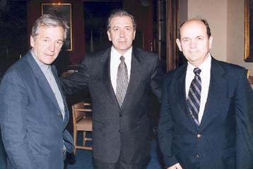 Ο Δήμος Αθηναίων τίμησε τους Κώστα και Χαράλαμπο Γαβρά