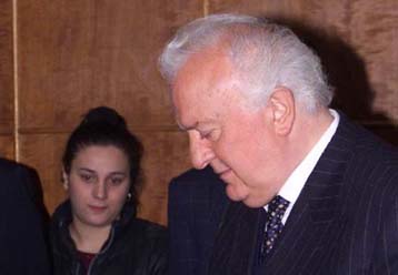 Η βελτίωση των συνθηκών διαβίωσης αιτία της ανταρσίας στο γεωργιανό στρατό