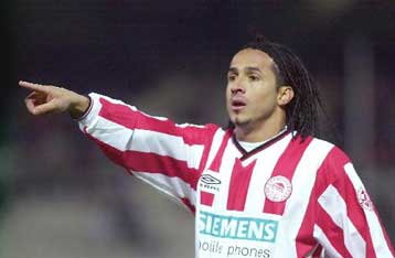 Συναντήθηκε ο Λούβαρης με τον μάνατζερ του Λουτσιάνο