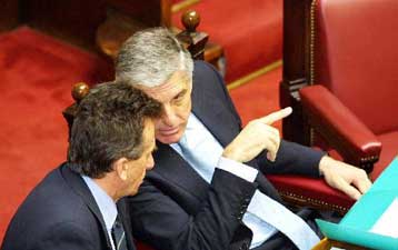 Ψηφίστηκε η τροπολογία για τις αποκρατικοποιήσεις