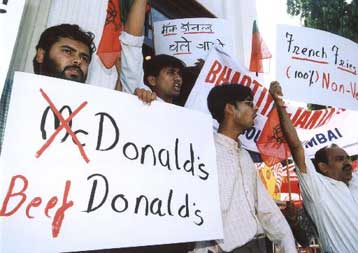 Η McDonalds απολογείται σε χορτοφάγους και Ινδούς για τις «αρωματικές πατάτες»