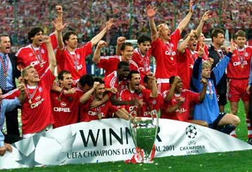 Ο Σρέντερ συγχαίρει την Μπάγερν για την κατάκτηση του Champions League