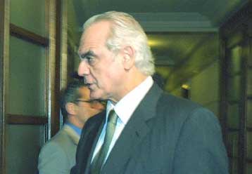 Επιστροφή στο γνήσιο λόγο του ΠΑΣΟΚ ζητά ο ΥΠΕΘΑ