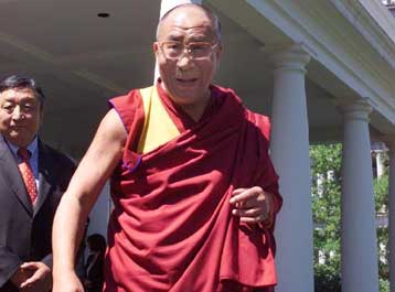 Έκκληση για διάλογο με τον Δαλάι Λάμα απηύθυνε ο Μπους στην κινεζική κυβέρνηση