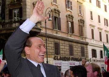 Υπερκομματικό πρόσωπο για το ΥΠΕΞ αναζητεί ο Μπερλουσκόνι