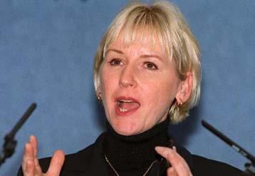 Νέα καταδίκη εν όψει; Έλλειψη στοιχείων για τα απόβλητα στην Ελλάδα διαπιστώνει η Κομισιόν