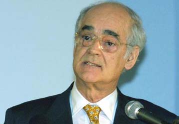 Να μη δημιουργούνται θέματα εκ του μη όντος, ζήτησε ο Απ.Κακλαμάνης