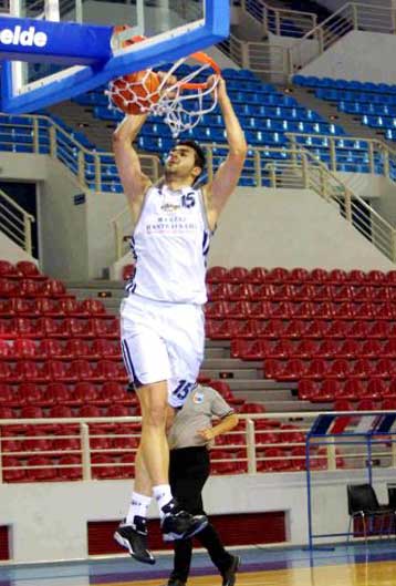 Ο ΠΑΟΚ ανανέωσε μονομερώς το συμβόλαιο του Γιάννη Γιαννούλη