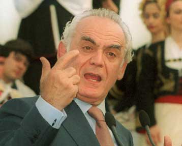 Έωλη η Αγκυρα για τα περί αποστρατιωτικοποίησης των νησιών, δηλώνει ο ΥΠΕΘΑ