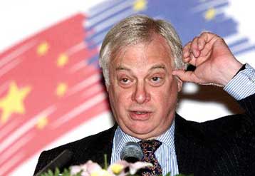 Η είσοδος της Κίνας στον ΠΟΕ προτεραιότητα για την ΕΕ, δηλώνει ο Κρις Πάτεν