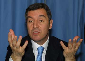 Ο Τζουγκάνοβιτς αποκλείει τη συνεργασία με τη Φιλελεύθερη Συμμαχία