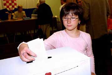 Μικρή η προσέλευση των Κροατών στις κάλπες – Ήπιο το πολιτικό κλίμα