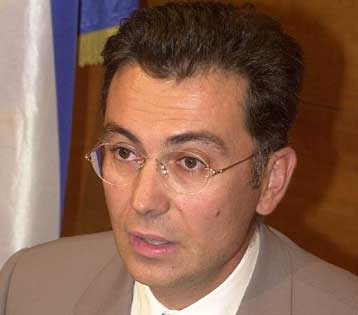 Δεν τίθεται θέμα επιστροφής του Σαμαρά στη Ρηγίλλης, δηλώνει ο Ρουσόπουλος