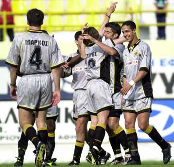 Με χατ τρικ του Ίλια ο Αρης 3-2 τον Πανιώνιο