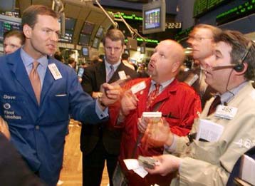 Οριακά κέρδη για Nasdaq και Dow Jones την Παρασκευή