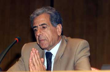 Παραμένει πρόεδρος της Ολυμπιακής Προετοιμασίας