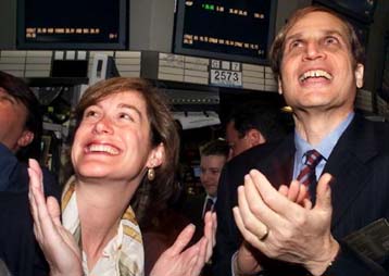 Πάνω από τις 11.000 μονάδες ο Dow Jones – Κέρδη και για Nasdaq