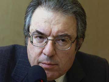 Βροχή παραιτήσεων από τους πρυτάνεις