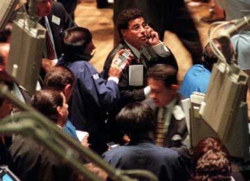 Yποχωρούν Nasdaq και Dow Jones στο άνοιγμα της Τετάρτης