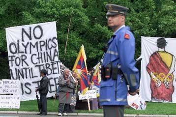 Η έκθεση της ΔΟΕ για τους Αγώνες του 2008 δείχνει Κίνα – Πιθανότητες για Παρίσι, Τορόντο